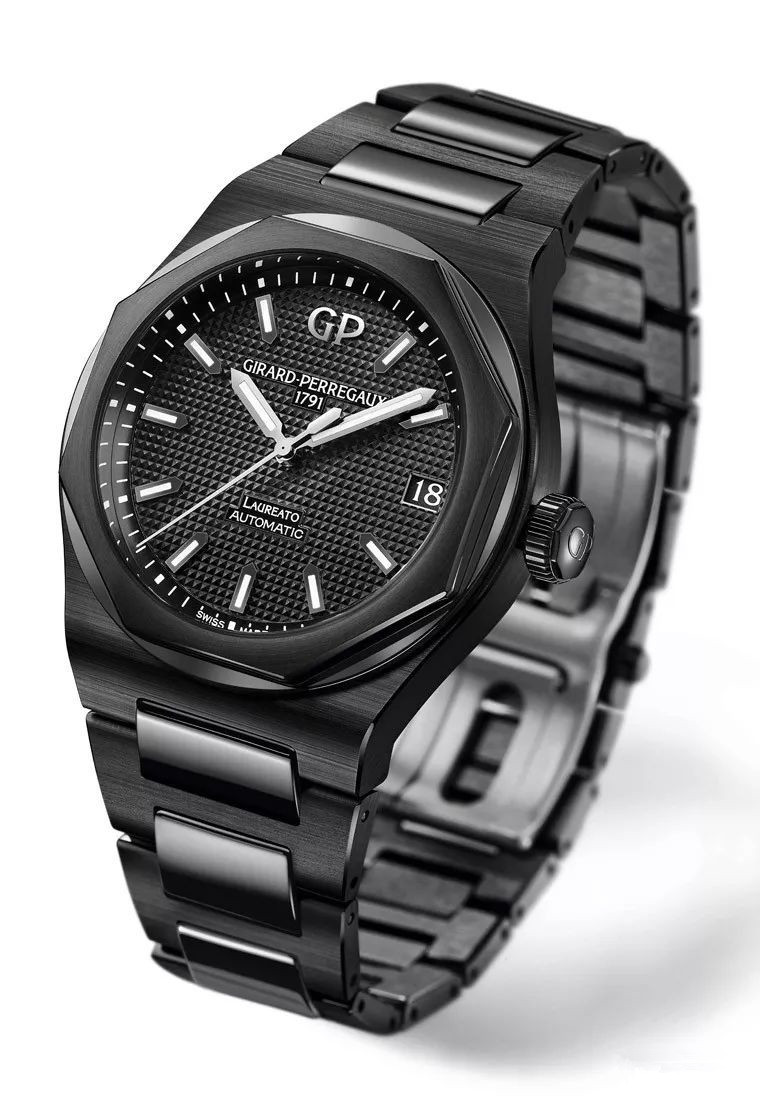 Whole black appearance makes this male replica watch cool.